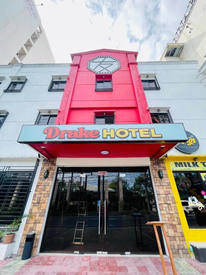 Drake Hotel Angeles City Экстерьер фото
